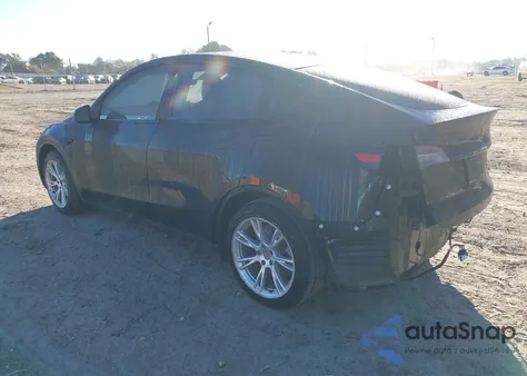 2021 Tesla Model Y Standard Range Rear-Wheel Drive из США, поврежденный, VIN 5YJYGDED7MF106065